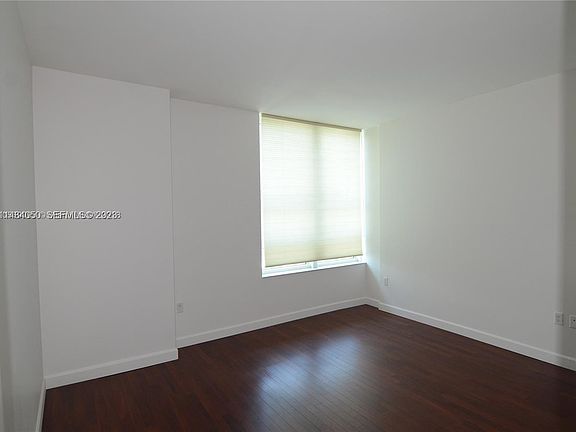 2nd image of 951 Brickell Ave APT 2309