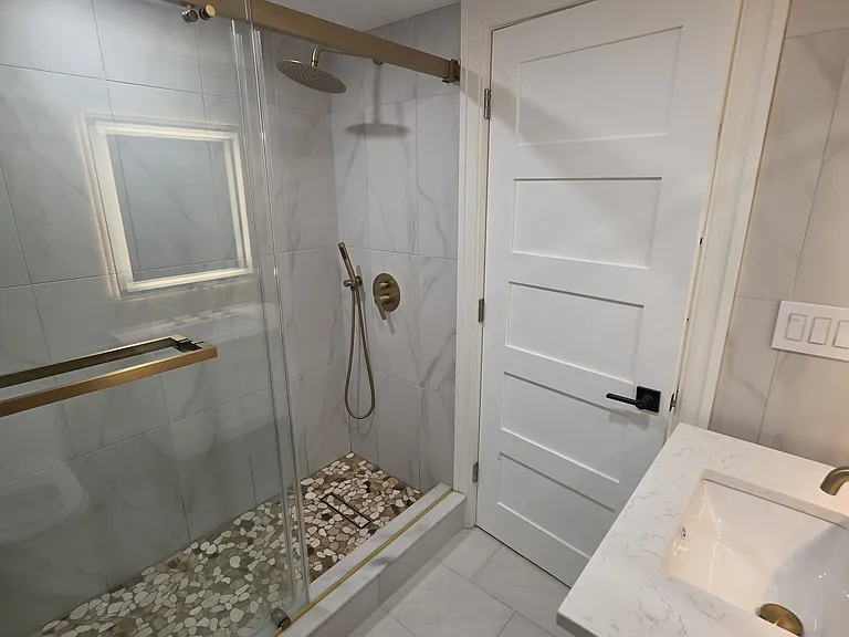 1453 Morris Ave #2 — Photo 14