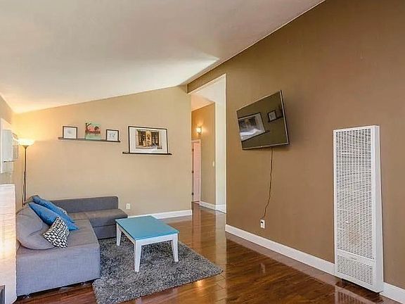 4th image of 14 Thatcher Cir