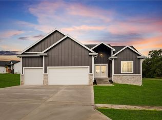 1624 20th Ave SE, Altoona, IA 50009