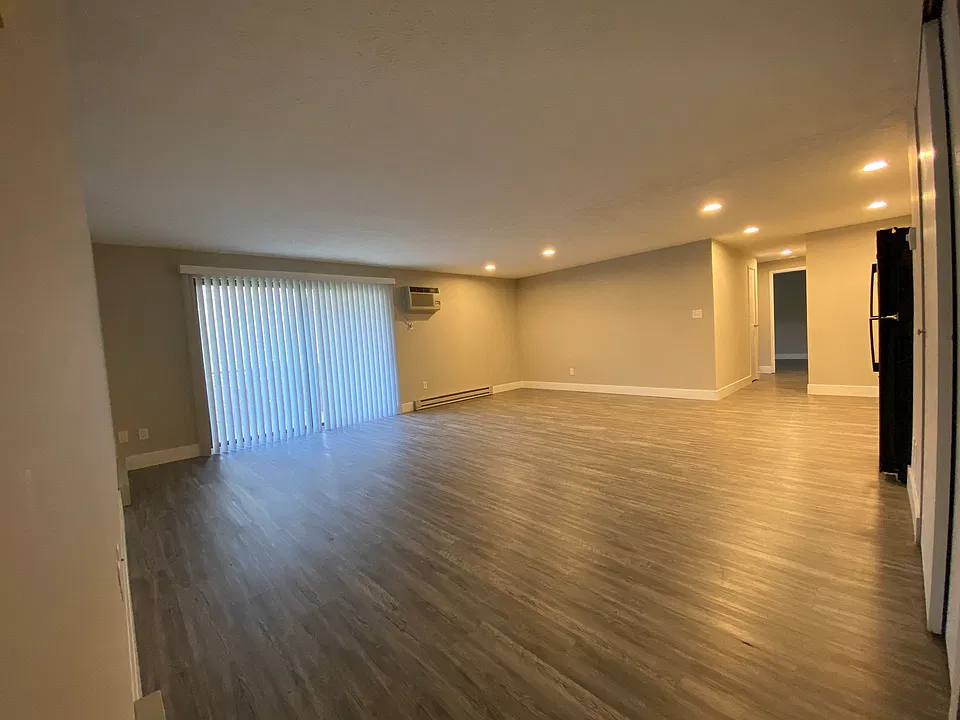 3233 Springdale Rd #7