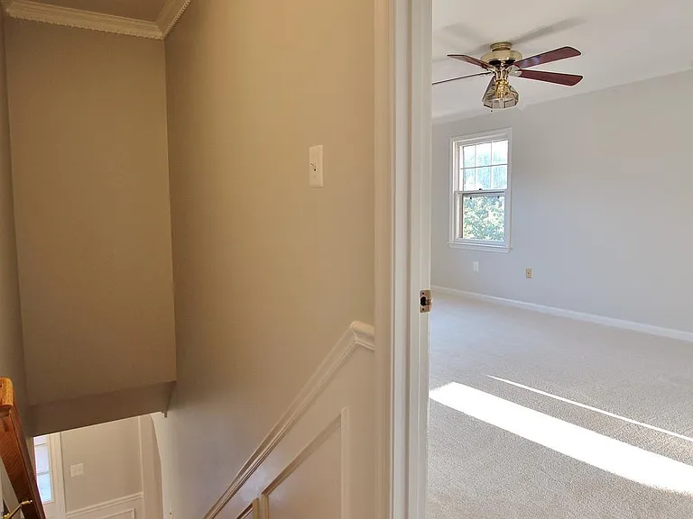 7321 Mallory Ln — Photo 16