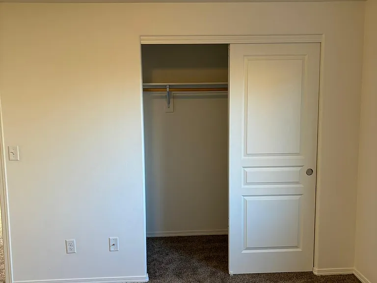 790 NW Green Forest Cir — Photo 10