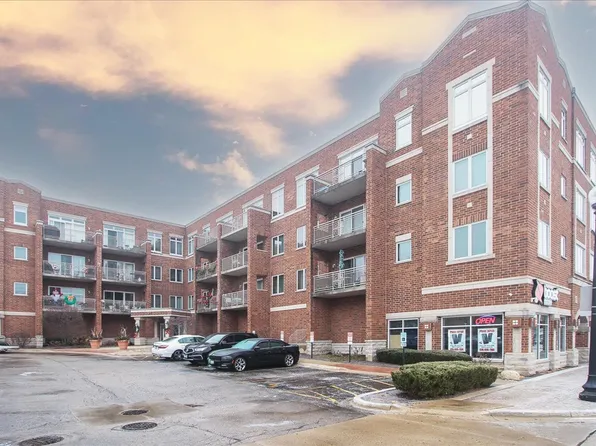 515 Main St APT 203, West Chicago, IL 60185