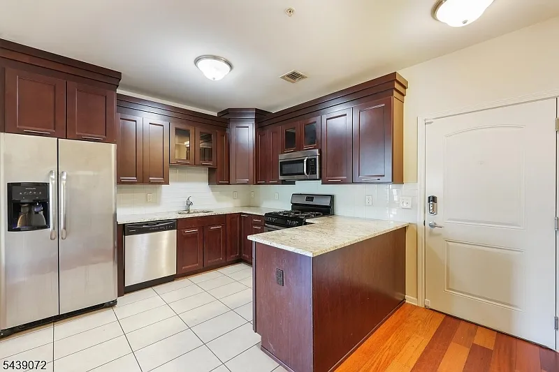 104 E Elizabeth Ave #303