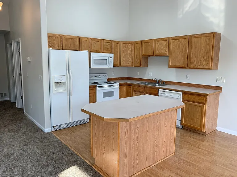 6388 Fairweather Dr — Photo 2