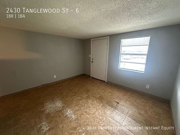 3rd image of 2430 Tanglewood St #6