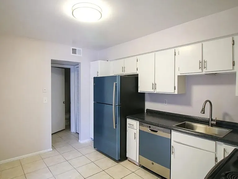 219 Debora Ct — Photo 7