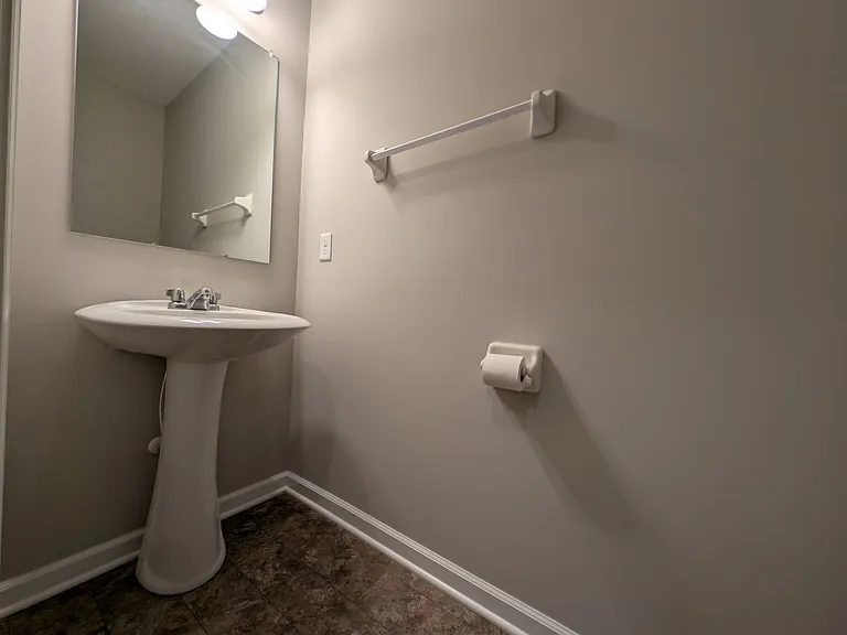 535 Pagoda Loop — Photo 16