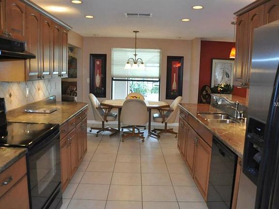 5th image of 1671 Spottswood Cir