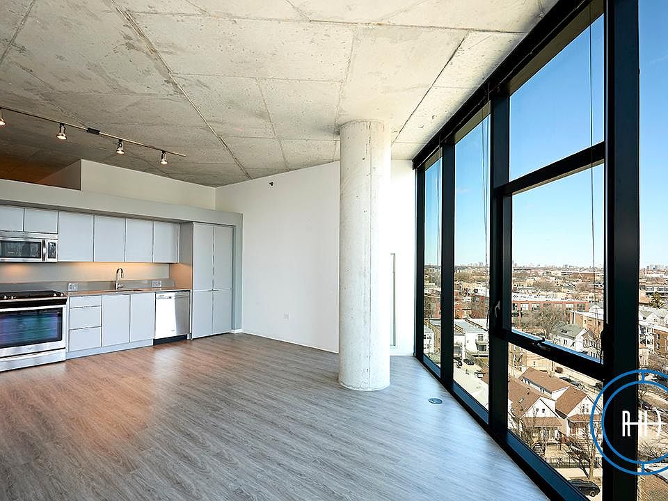 1st image of 2204 N Washtenaw Ave #712