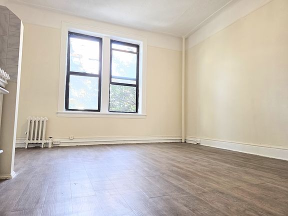 5th image of 450 78th St APT A1