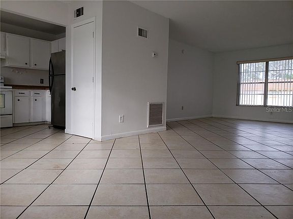 5th image of 1809 Michigan Ave APT D
