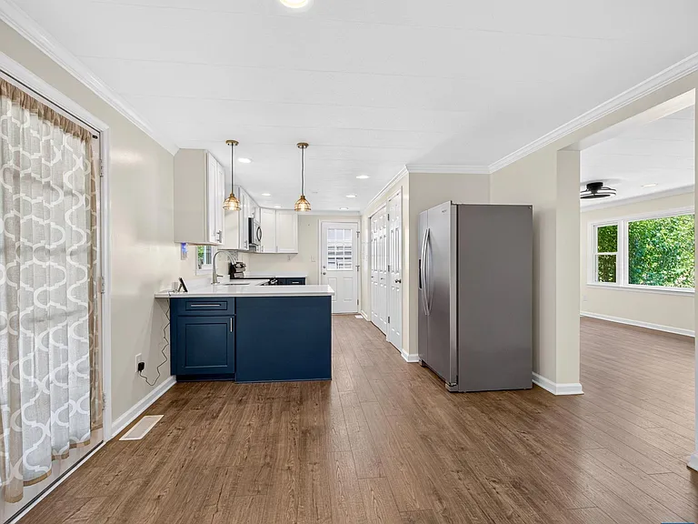 625 S Spotswood Trl — Photo 8