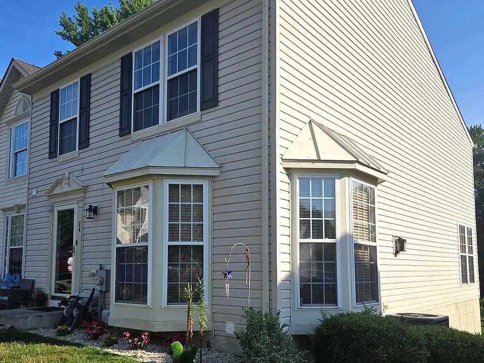 1st image of 34 Guilford Ct