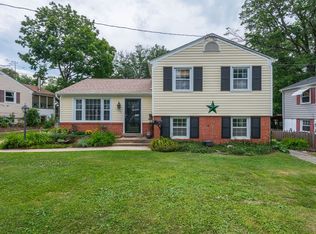 704 Woodburn Rd, Rockville, MD 20851