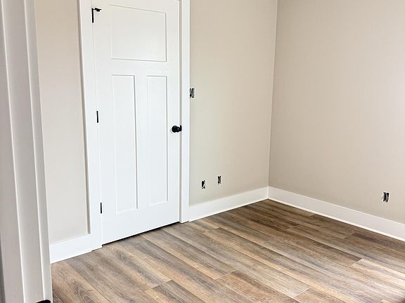 4th image of 207 Andy Carr Ave Lot 5