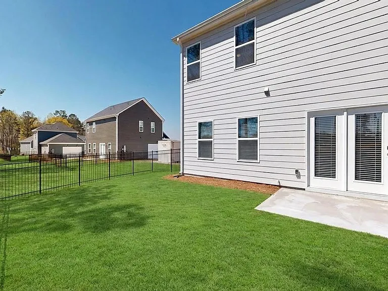 Quinn Residences at Snapping Shoals — Photo 60