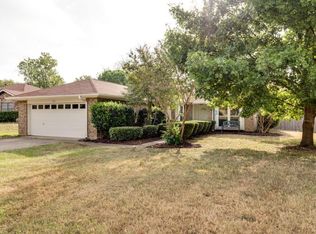 713 Dunaway Dr, Euless, TX 76040