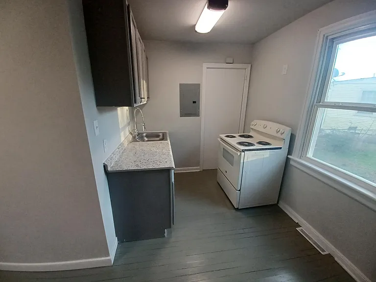 4718 Lindlaw Ave — Photo 5