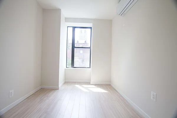 Rented by Nooklyn NYC LLC | media 28