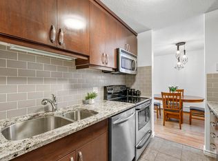 Garneau Place, Edmonton, AB T6G 0X1