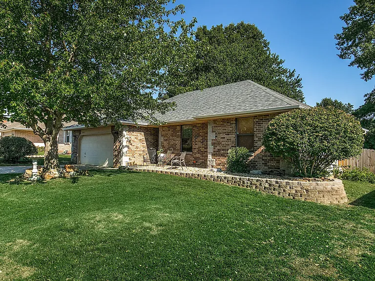3957 W Wayland St — Photo 3