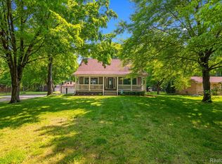 20551 Elwell Rd, Belleville, MI 48111