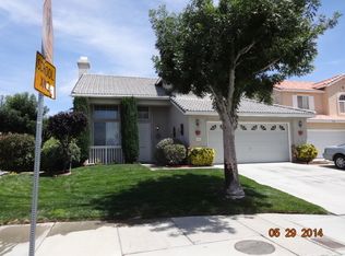 5201 Essex Dr, Palmdale, CA 93552