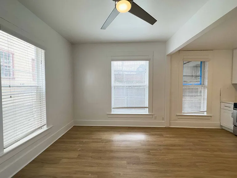 2330 Union St — Photo 5
