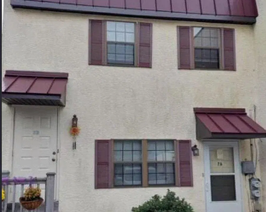 7033 Ridge Ave #7-7A