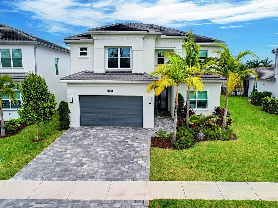 1st image of 7607 Francisca Club Ln