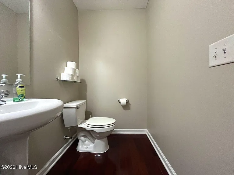139 Boston Hbr — Photo 6
