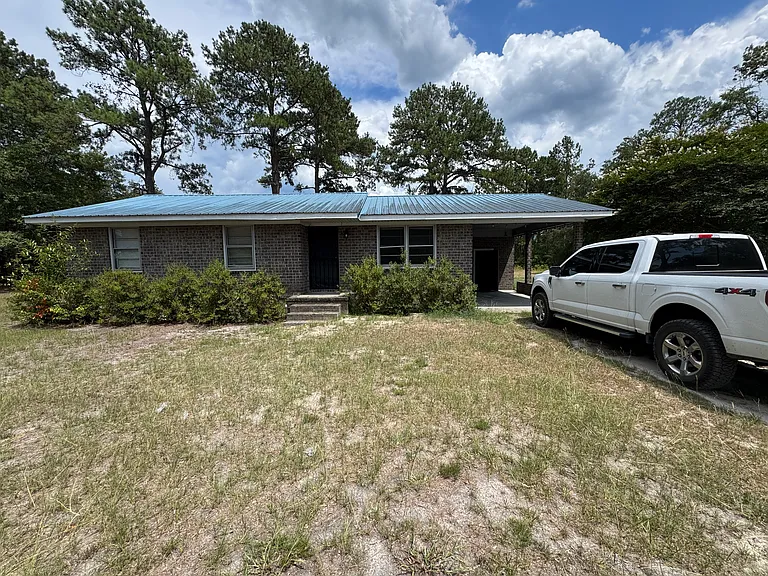 1690 Sidneys Rd — Photo 4