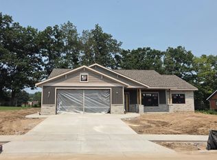804 Bridle Ln, La Crescent, MN 55947