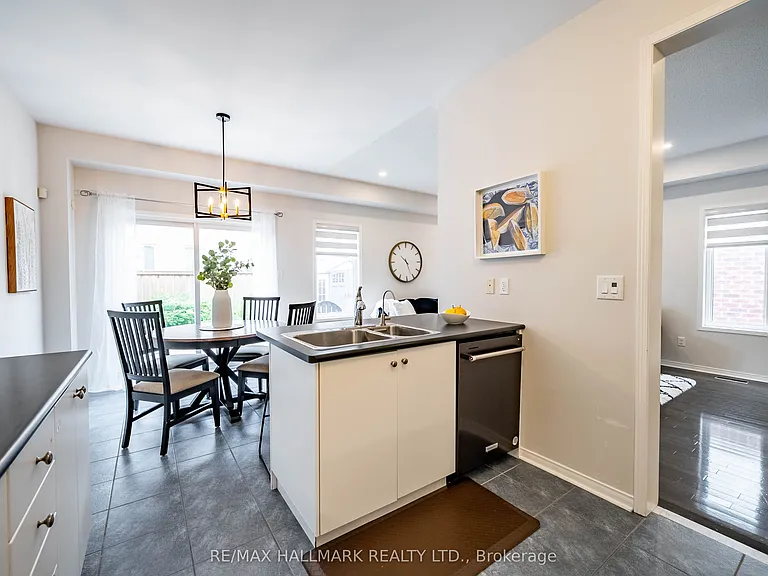 406 Reeves Way Blvd — Photo 21