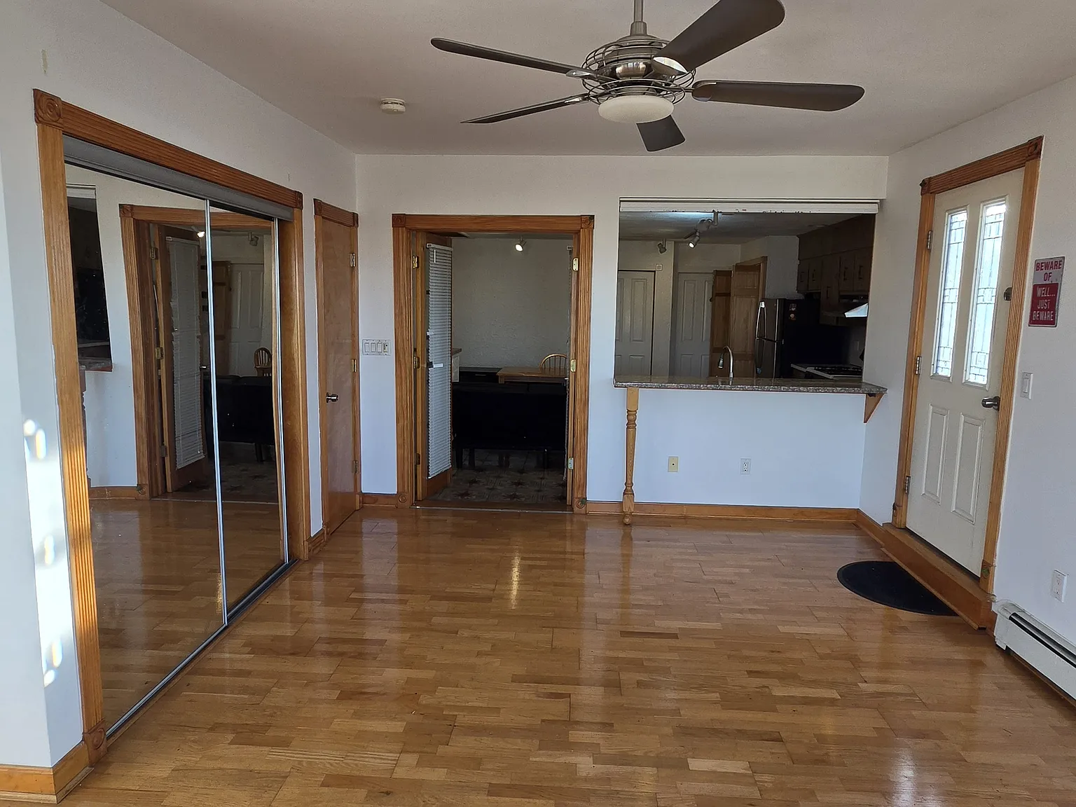 1 bed, 900 sqft, $2,300 — Photo 4