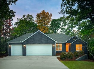 55 Melbourn Dr, Bella Vista, AR 72714