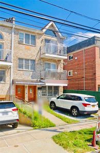 4209 163rd St, Flushing, NY, 11358
