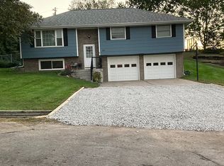111 Hillside Dr, Hadar, NE 68701