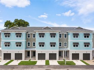1299 Savona Dr NE, St Petersburg, FL 33702