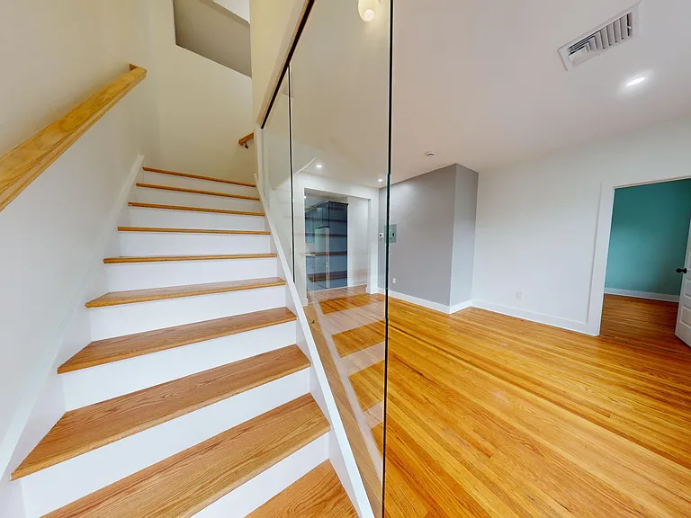 243 Willow St #245 — Photo 17