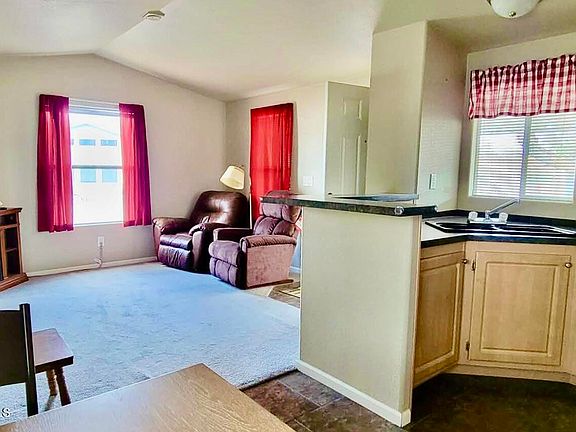5th image of 550 Palm Drive #17