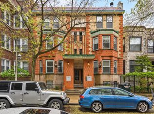 923 W Cullom Ave, Chicago, IL 60613