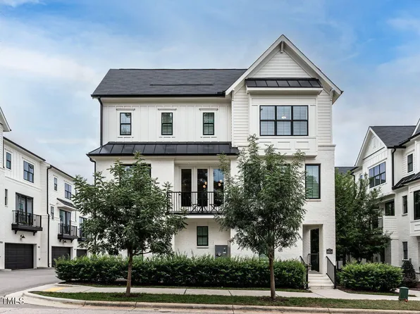 1611 Draper View Loop #106, Raleigh, NC 27608