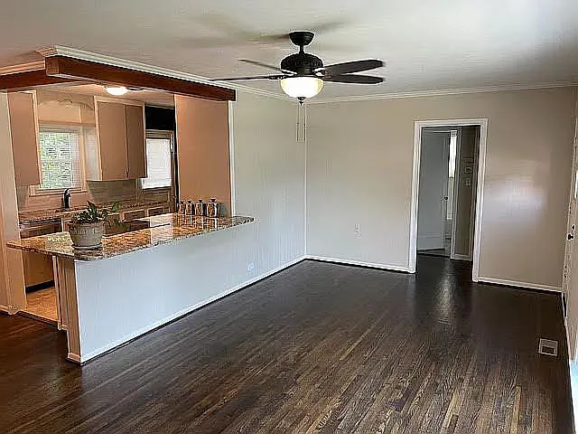 2943 Boston Pl — Photo 3