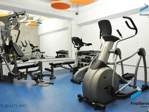 5th image of 503 W 46th St #9G