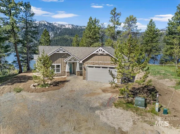 19 Shore Crest Ct, Donnelly, ID 83615