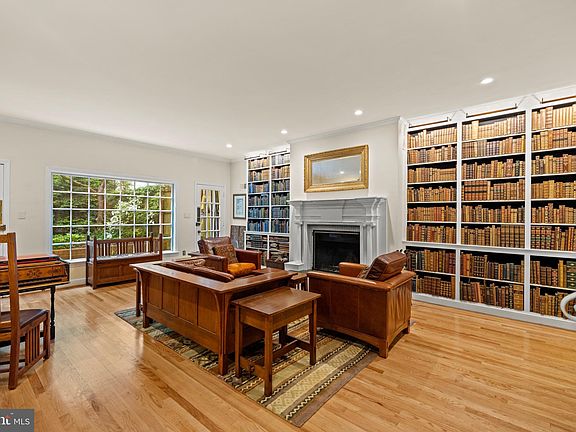 3rd image of 2426 I St NW