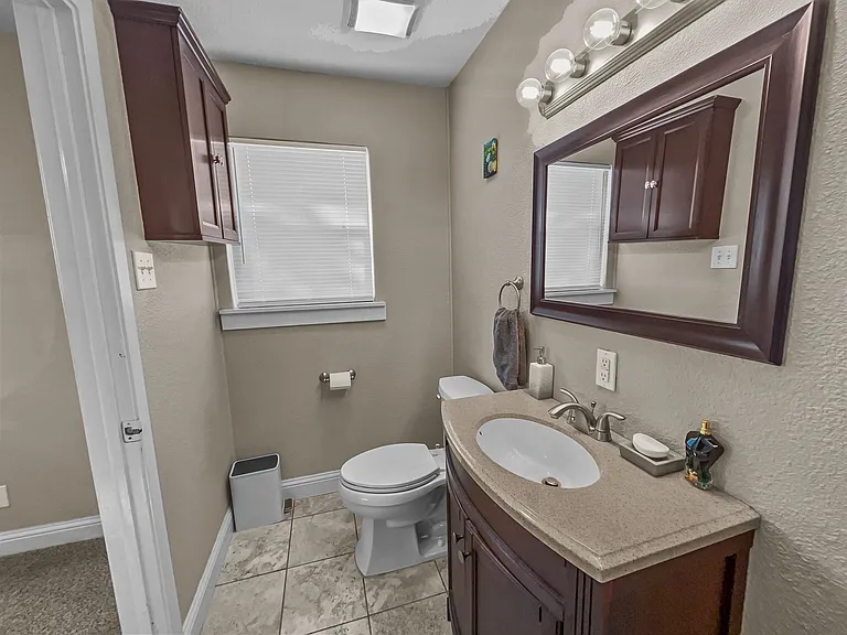 924 Meadow Mead Dr — Photo 12